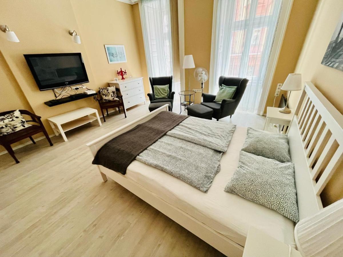 בודפשט Academy Home - Elegant Place Next To The Parliament מראה חיצוני תמונה